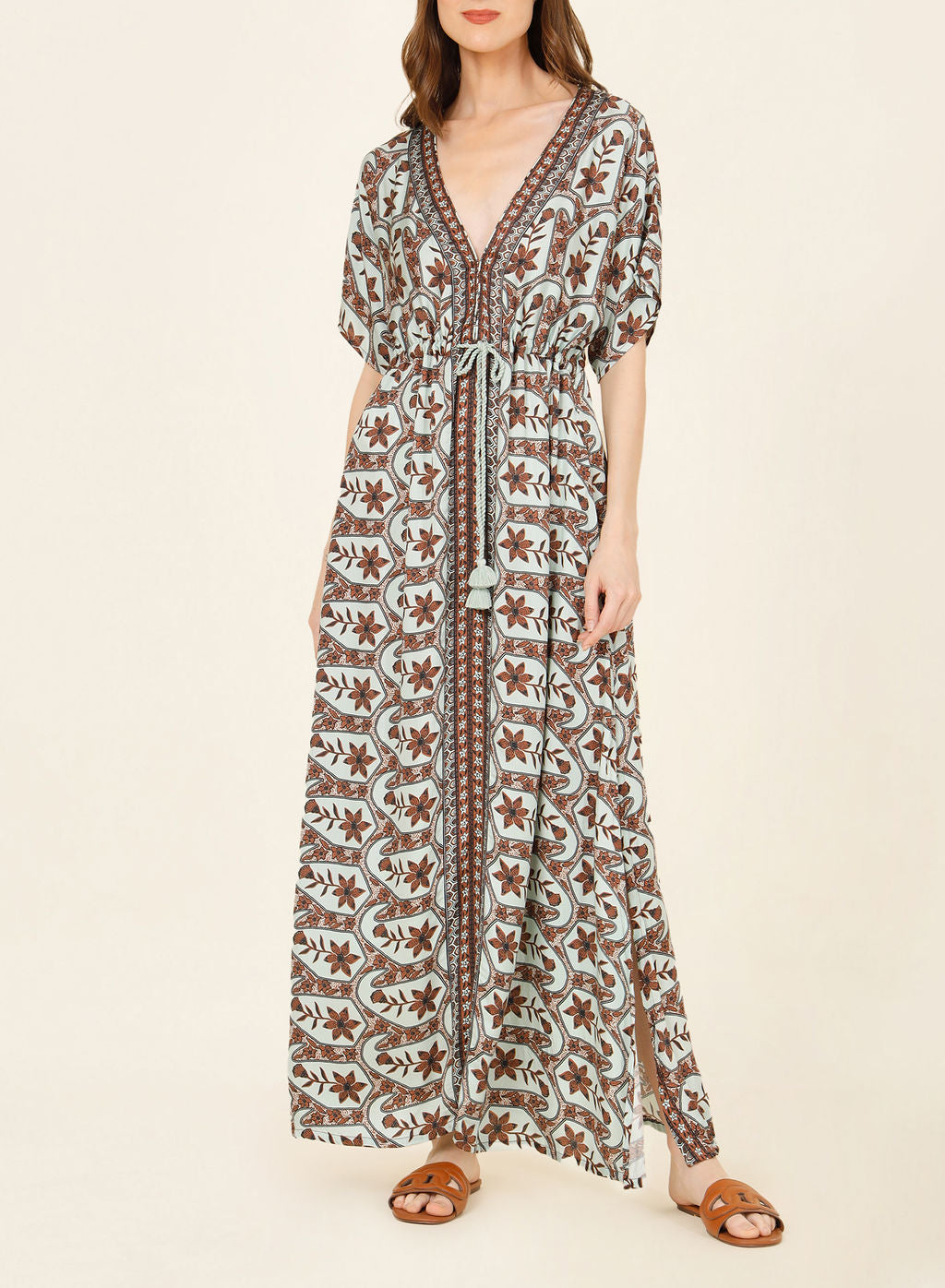 Pia Caftan