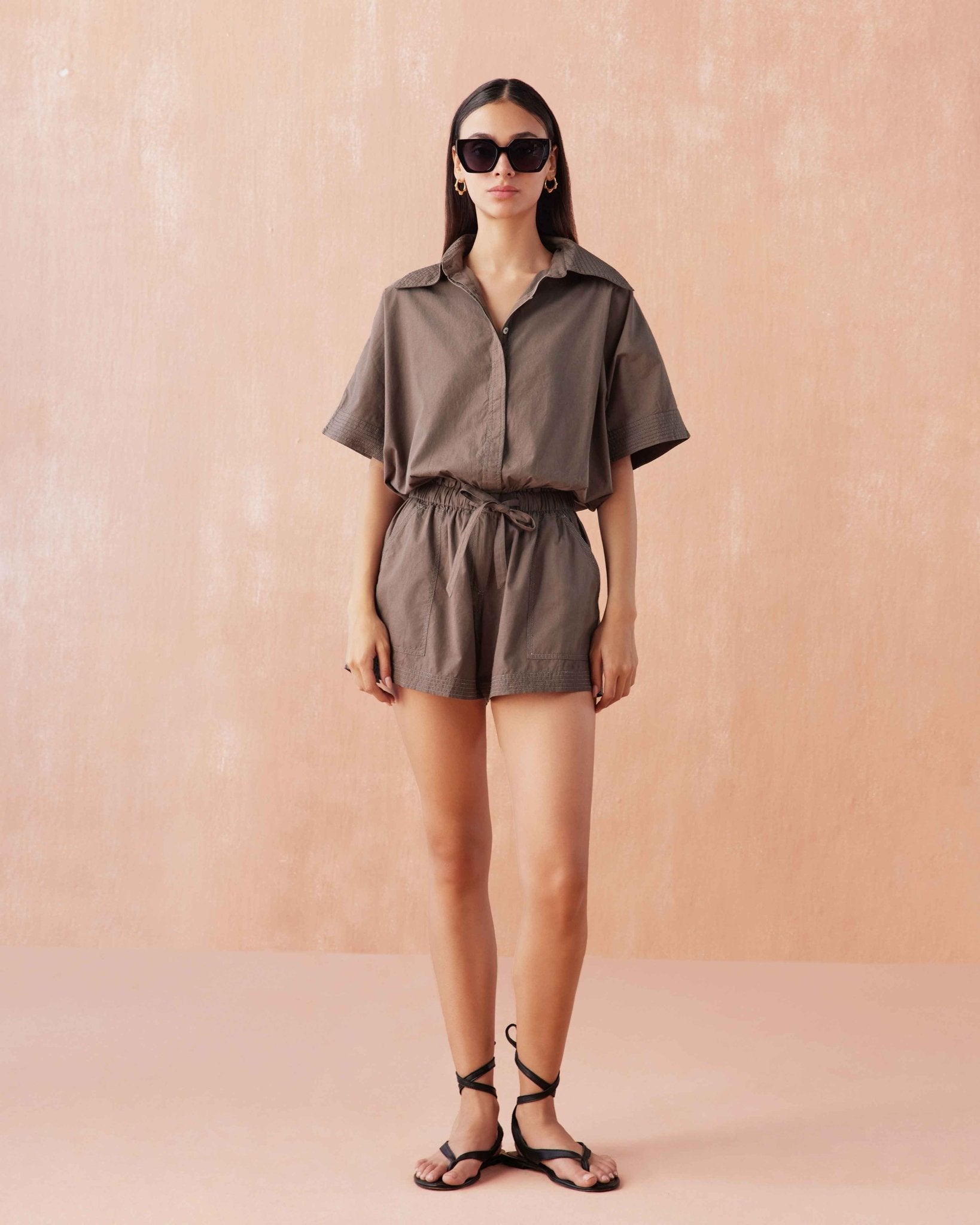 Asha Shorts SOLID FAWN - Omika