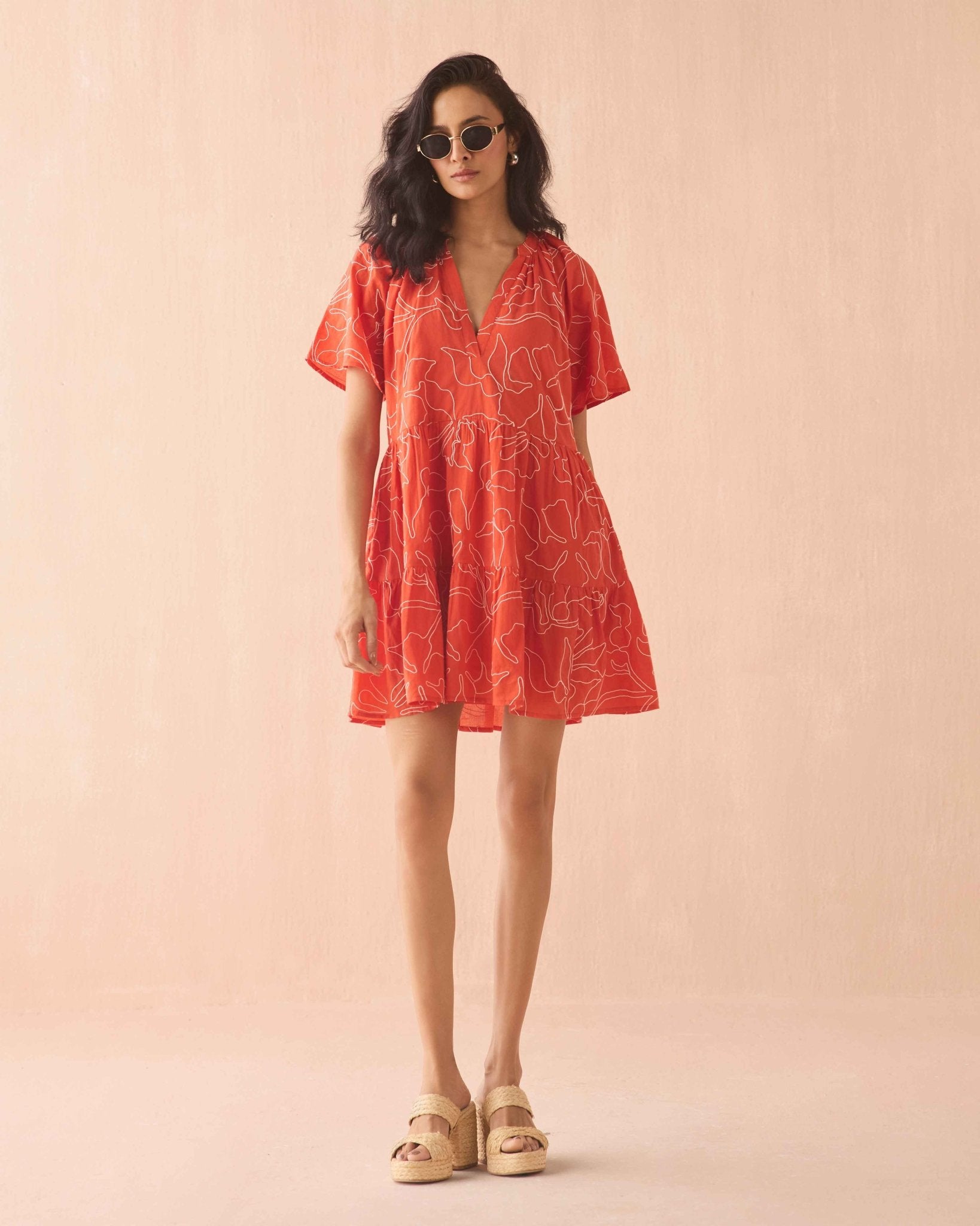 hadley floral mini dress Omika in Uma Persimmon S / Uma Persimmon a little prep — Color::#59-Ivory 非柔性 The Hollies - “Long