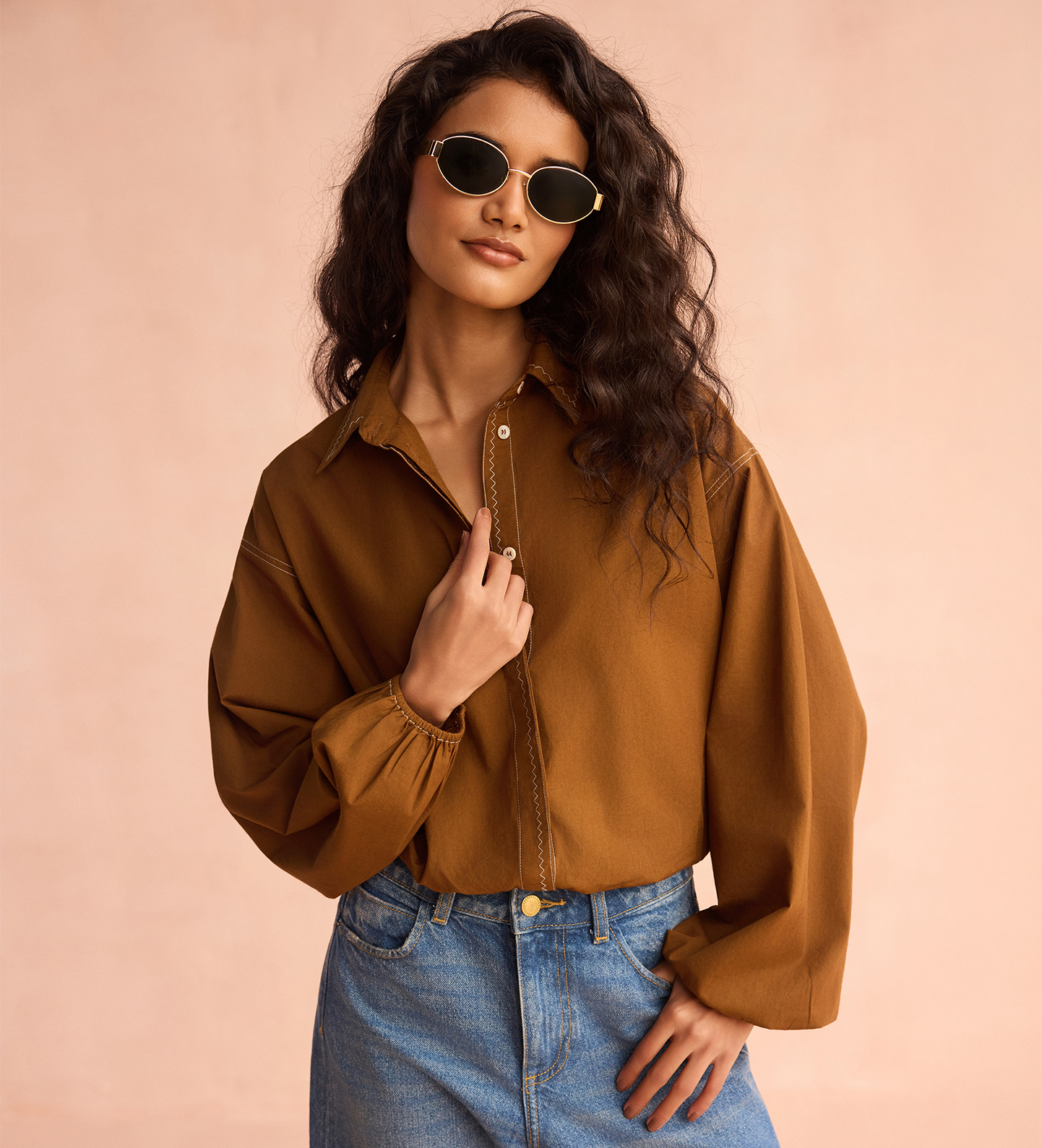 <p><em>Shop</em> SOLIDS</p>