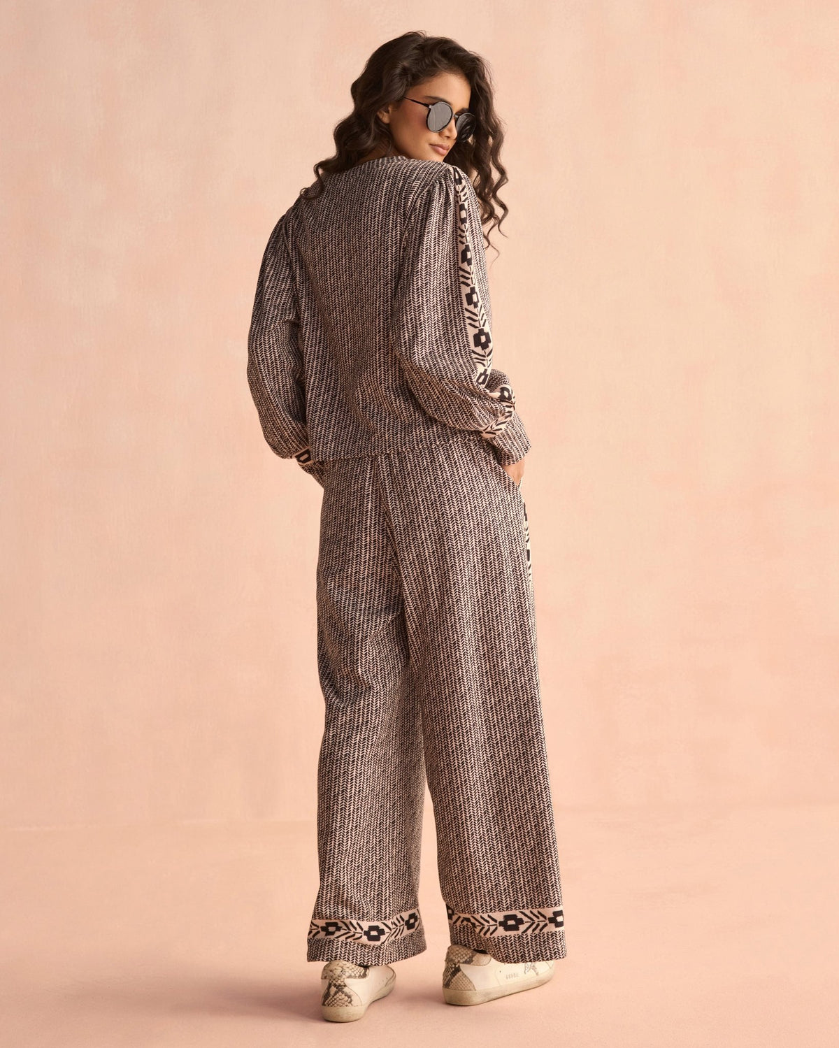 Lydia Sweatshirt BLAKELY SESAME - INDOSPANISH MARKETING SERVICES