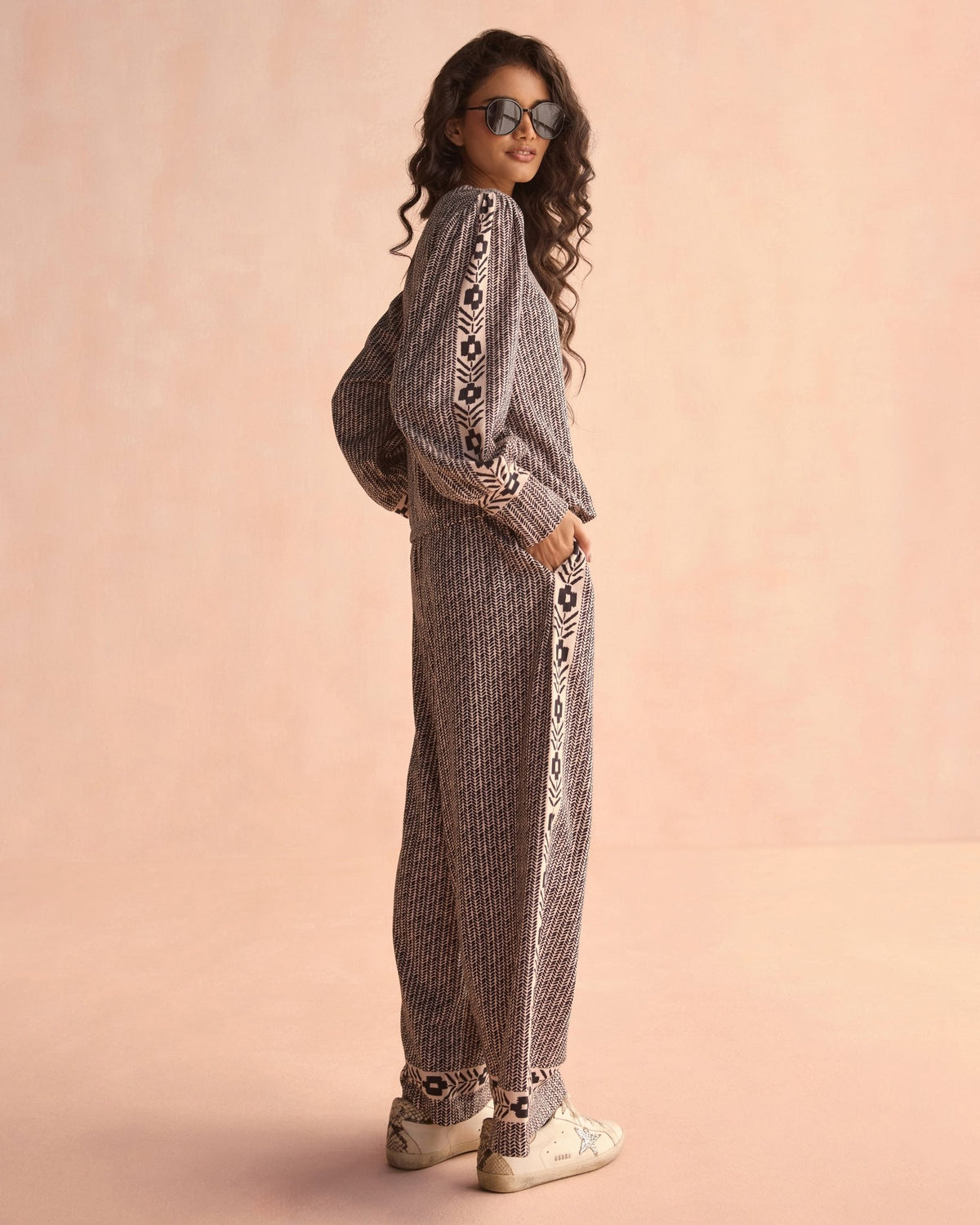 Lydia Sweatshirt BLAKELY SESAME - INDOSPANISH MARKETING SERVICES
