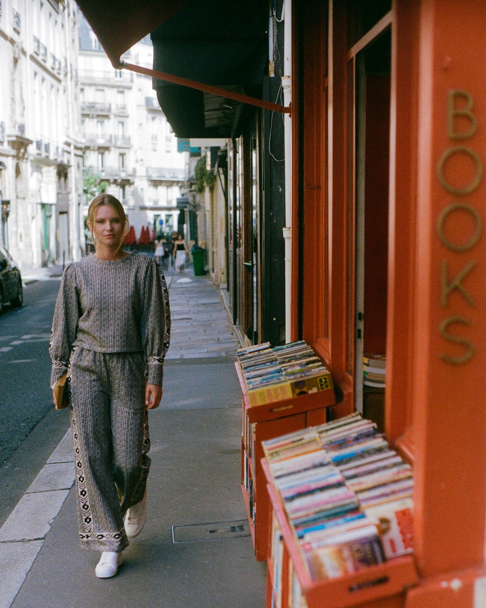 Lydia Sweatshirt BLAKELY SESAME - Omika