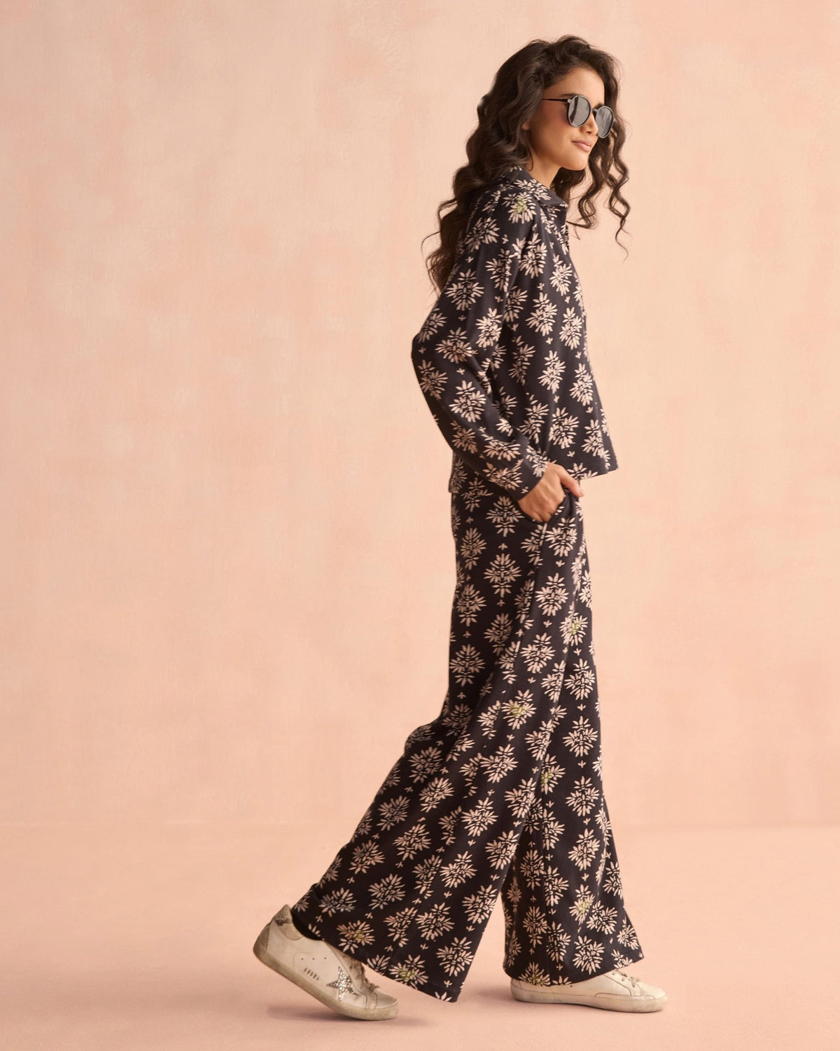 Reece Pant GOA LOTUS NOIR - INDOSPANISH MARKETING SERVICES